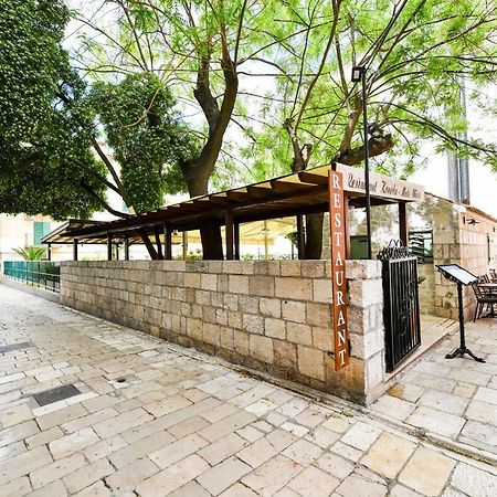 Grey Apartment Old Town ซาดาร์ ภายนอก รูปภาพ
